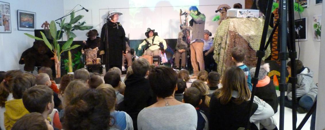 Spectacle - La Jungle enchantée par les résidents de la RTO